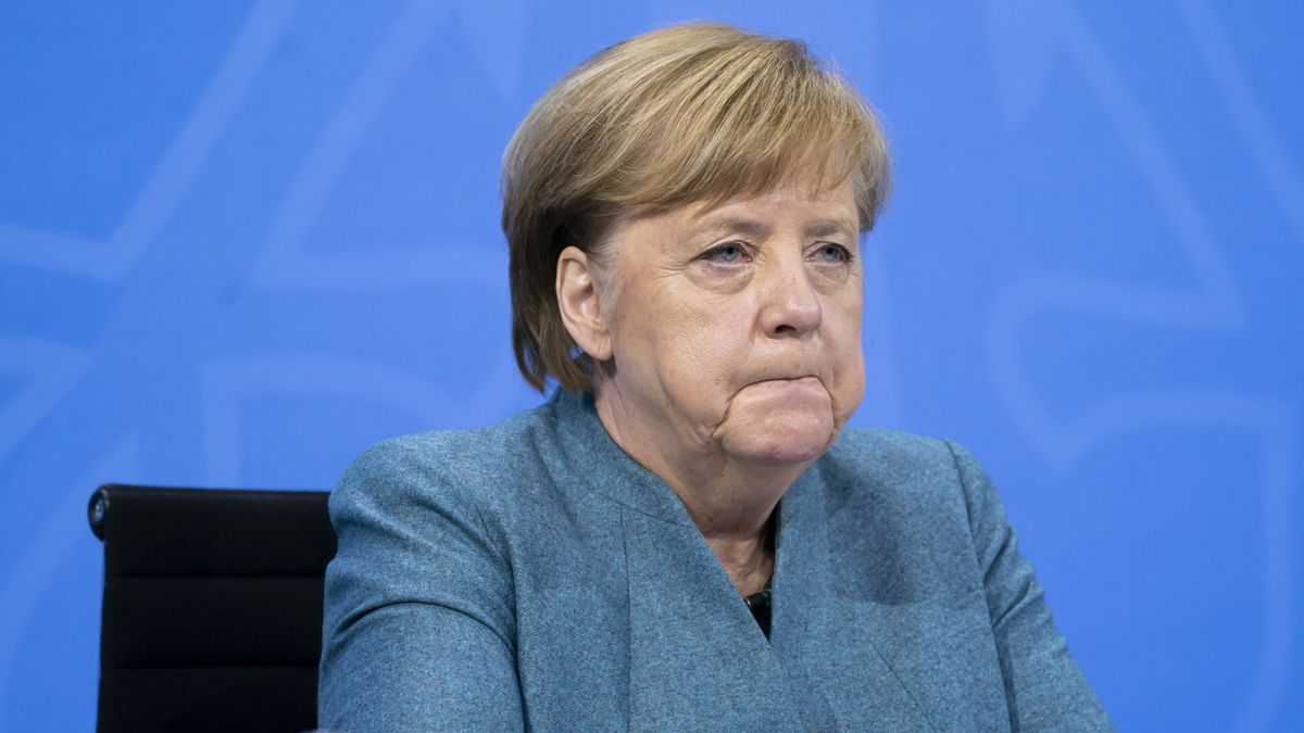 Hat hónap után interjút adott Angela Merkel