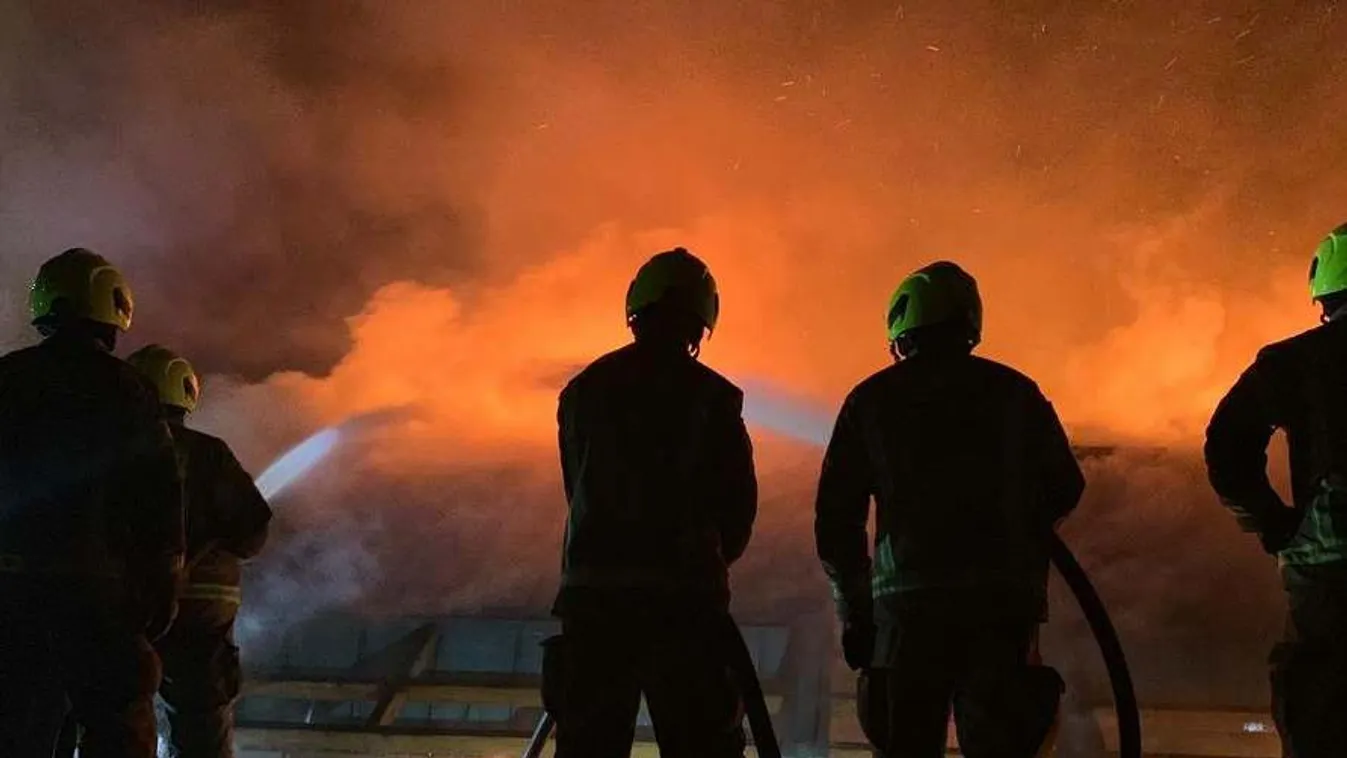 Felsírtak a szirénák: tűz és robbanás miatt riadóztatták a tűzoltókat Baranya megyében