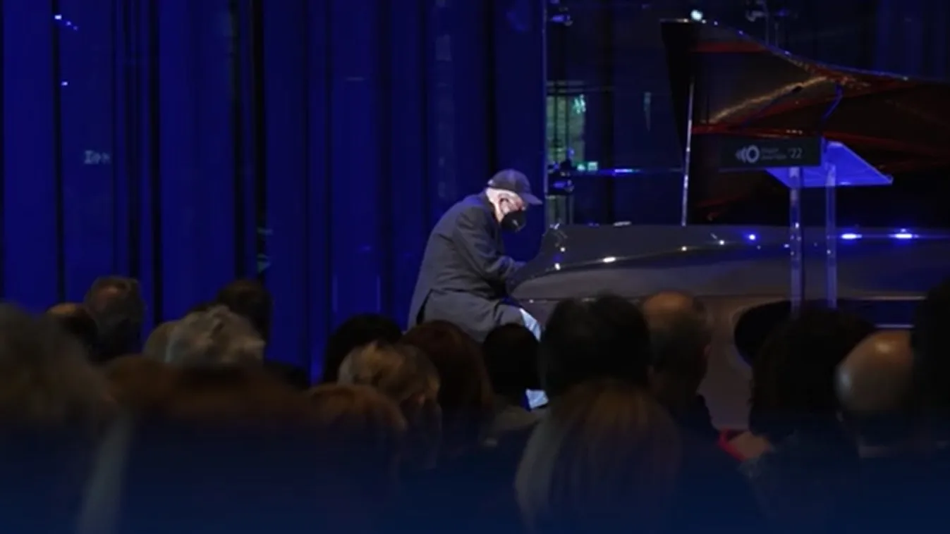 Nem hiszed el, mit játszott a Magyar Zene Háza megnyitóján Szakcsi Lakatos Béla!