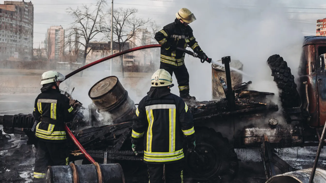 Kijevet több irányból támadják, heves utcai harcok mindenütt