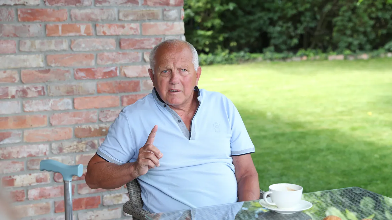 Egervári Sándor: küzdök, hogy bot nélkül élhessek