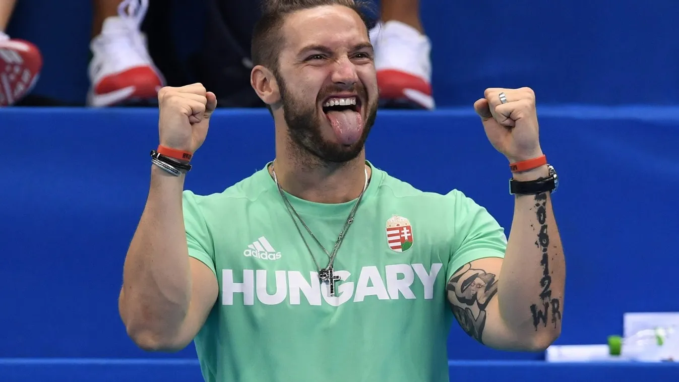 Shane Tusup különleges ajándékkal készül Szabó Zsófinak