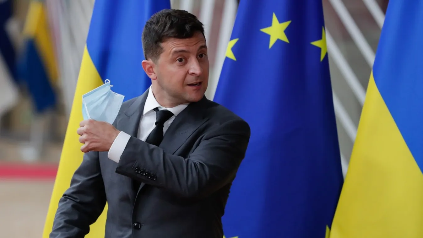 Zelenszkij kész a hadiállapot bevezetésére