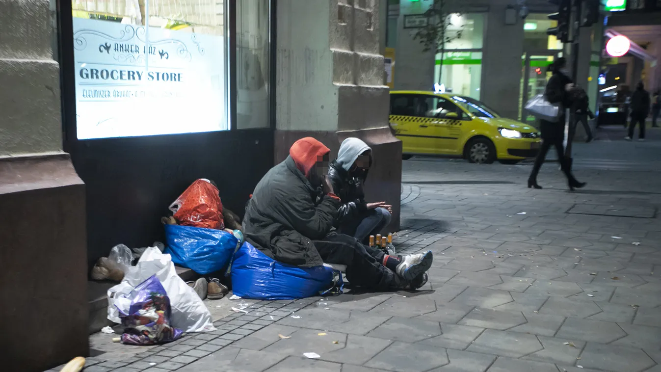 Hajléktalanhelyzet: Karácsony csak plakátol cselekvés helyett