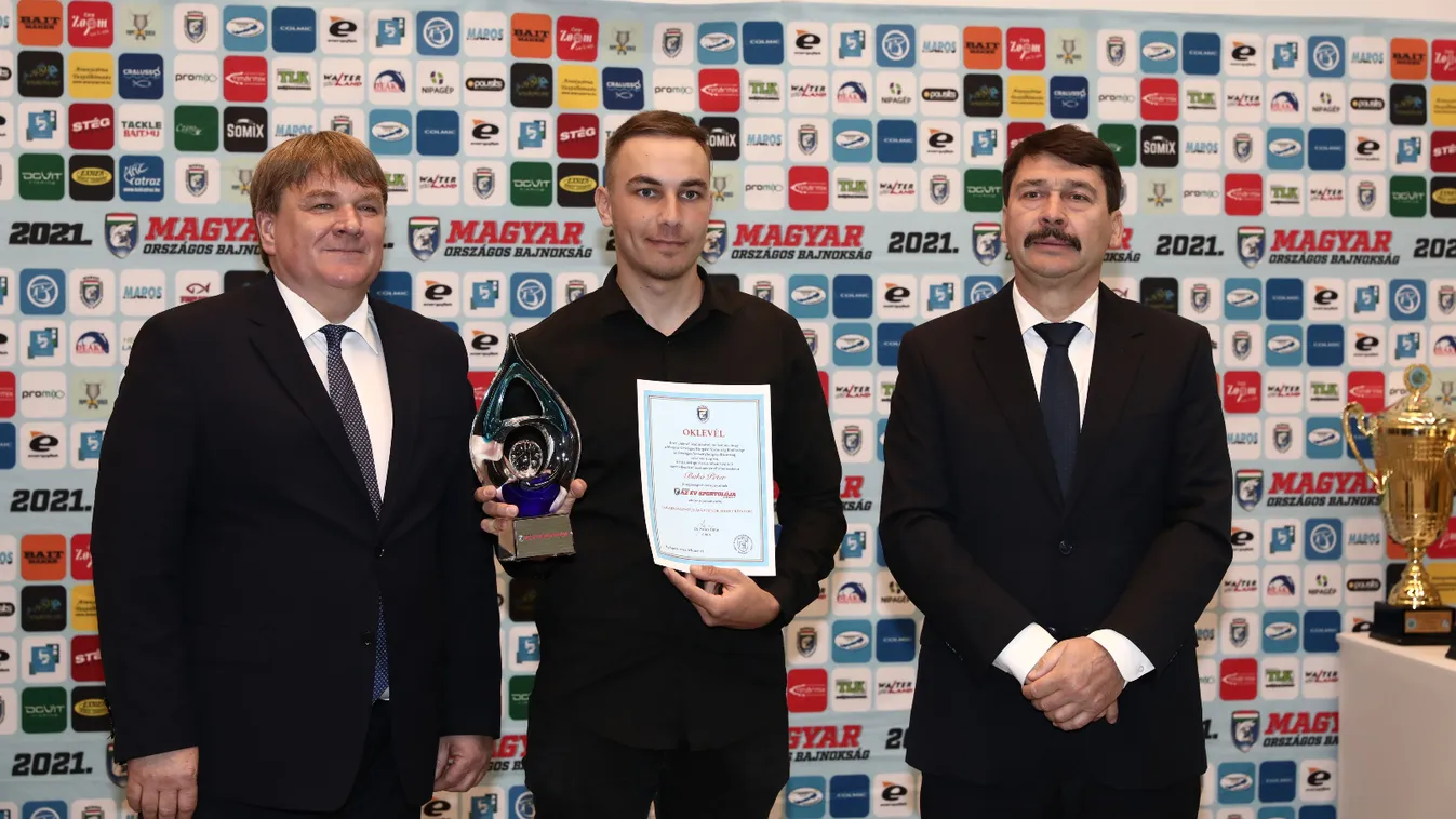 Nagyszabású gálavacsorán díjazták a legjobbakat