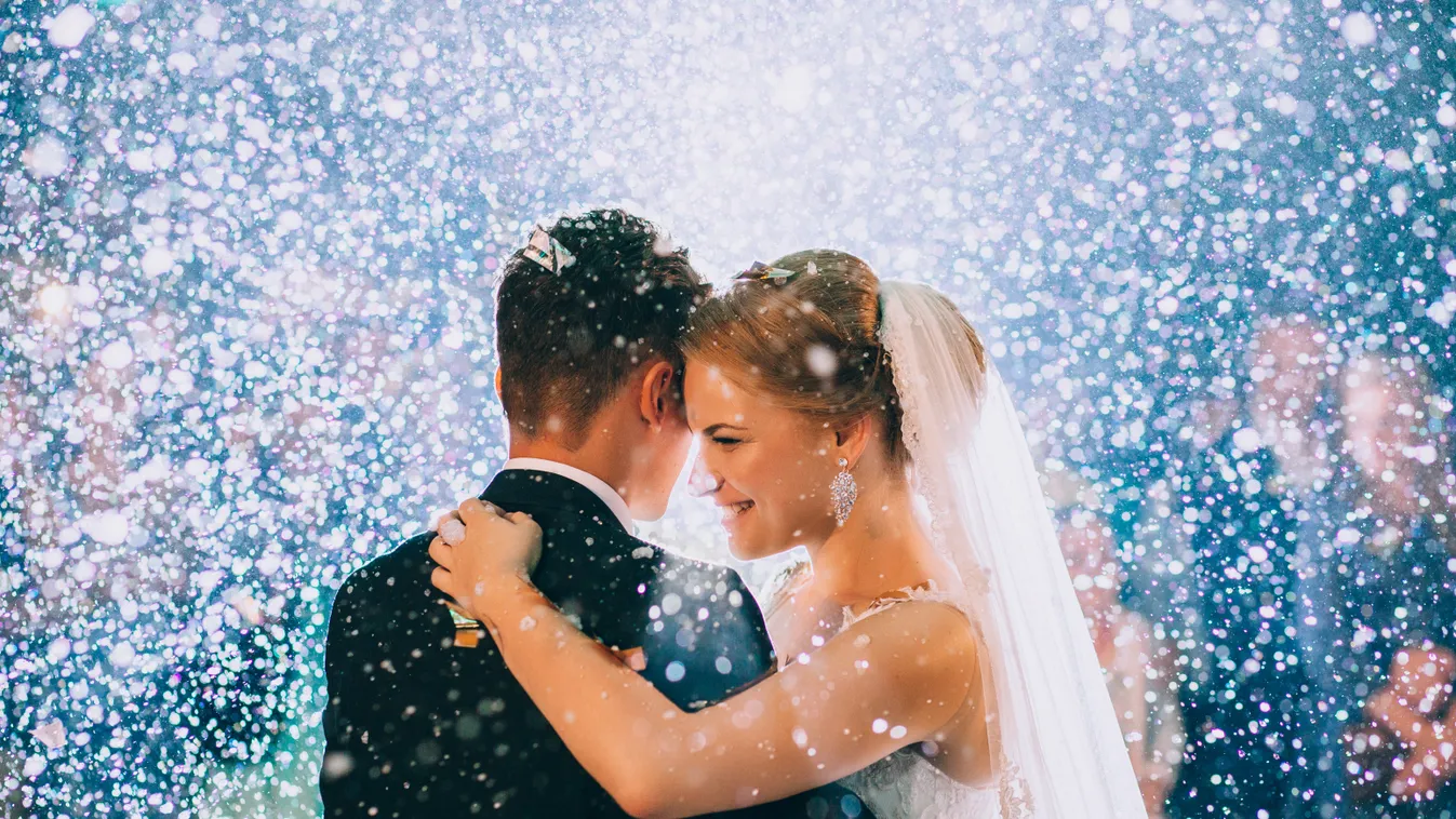 First,Wedding,Dance,Of,Newlywed