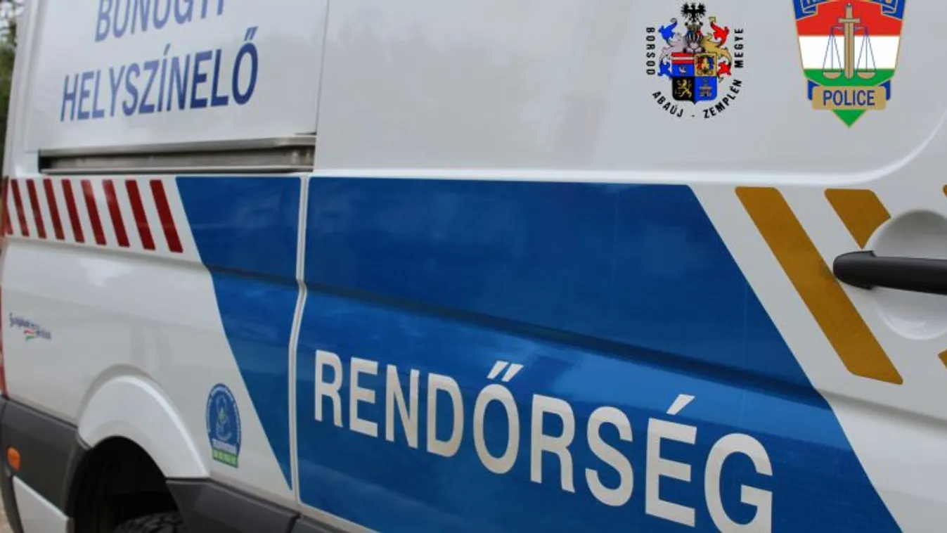 Pillanatokon múlt a tragédia: rosszul lett egy férfi a kocsiban Jászberényben