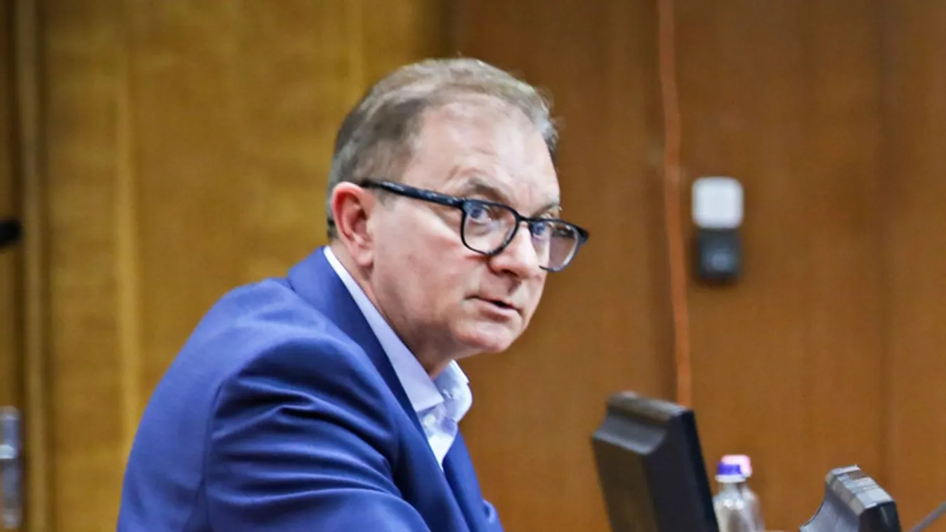 Gyanúsítottként hallgatták ki az MSZP-s Tóth Csabát