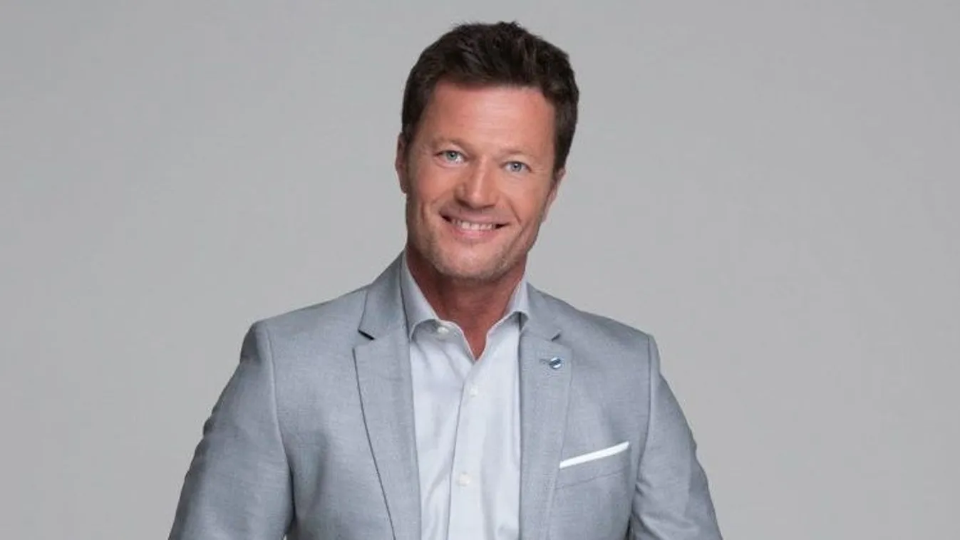 Igazi királynővé változott Stohl András - Fotó