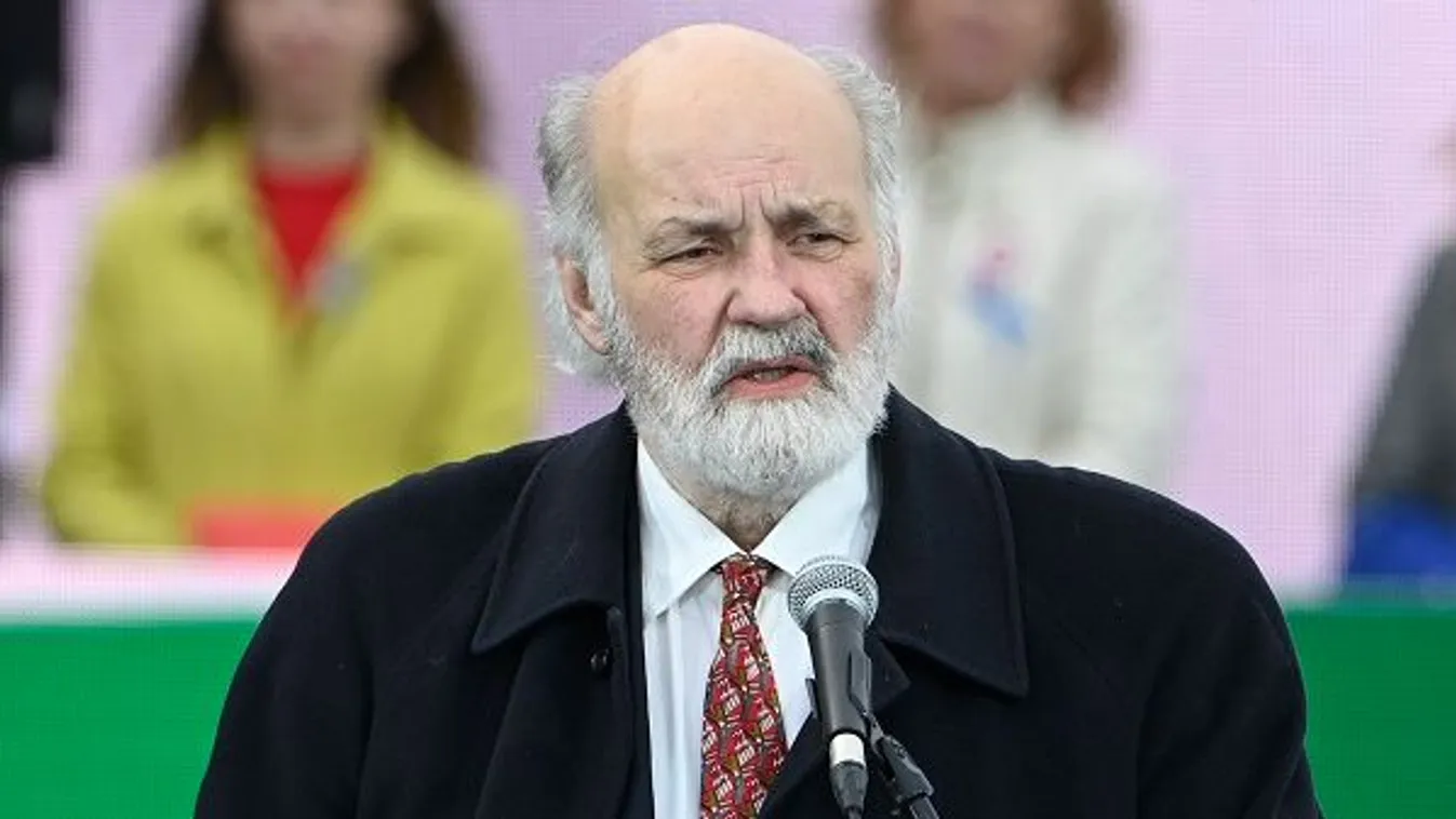 Iványi Gábor is fegyvert szállítana Ukrajnának