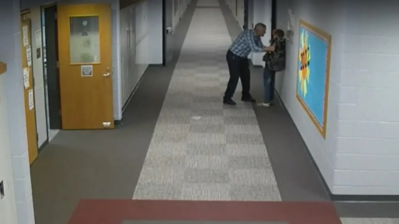 Sokkoló: a falhoz vágta és megverte diákját egy tanár