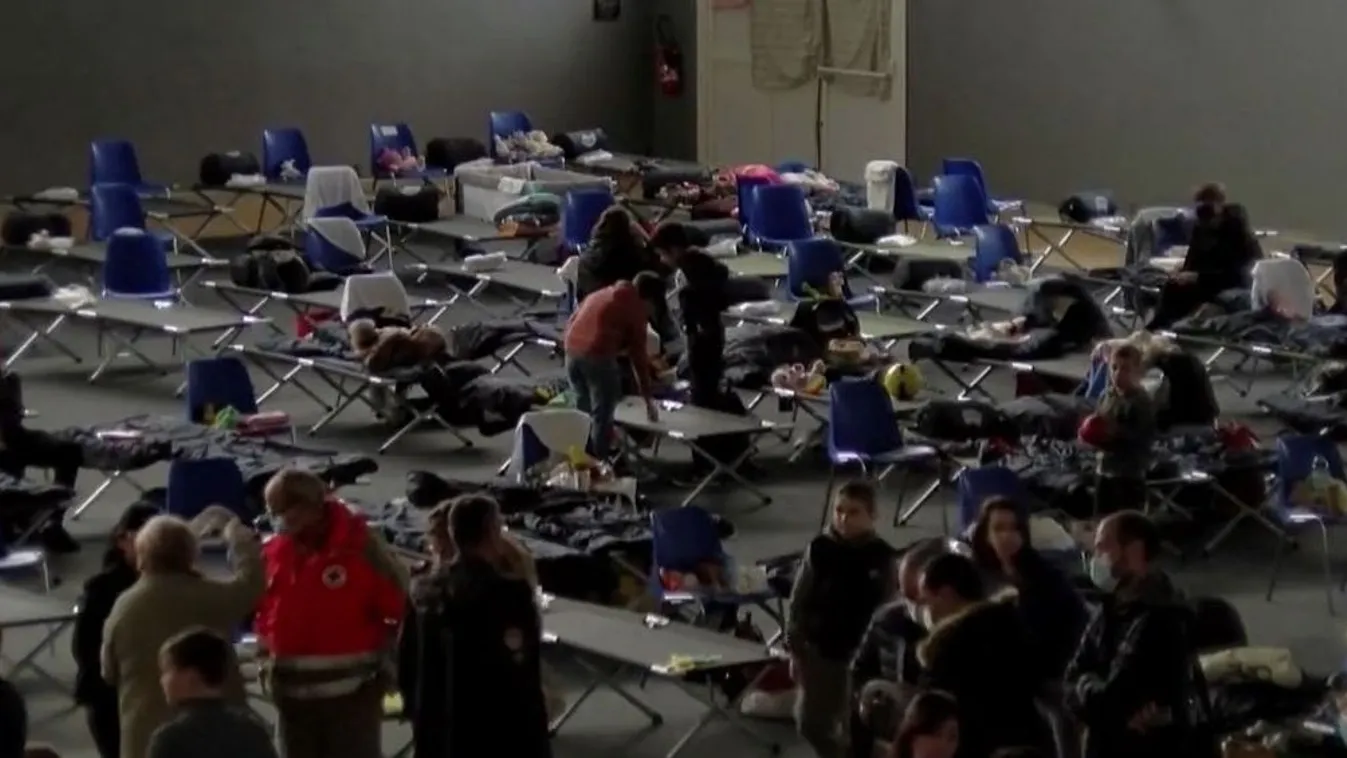 Egyre nő a pánik: kétségbeesve menekülnek az ukránok