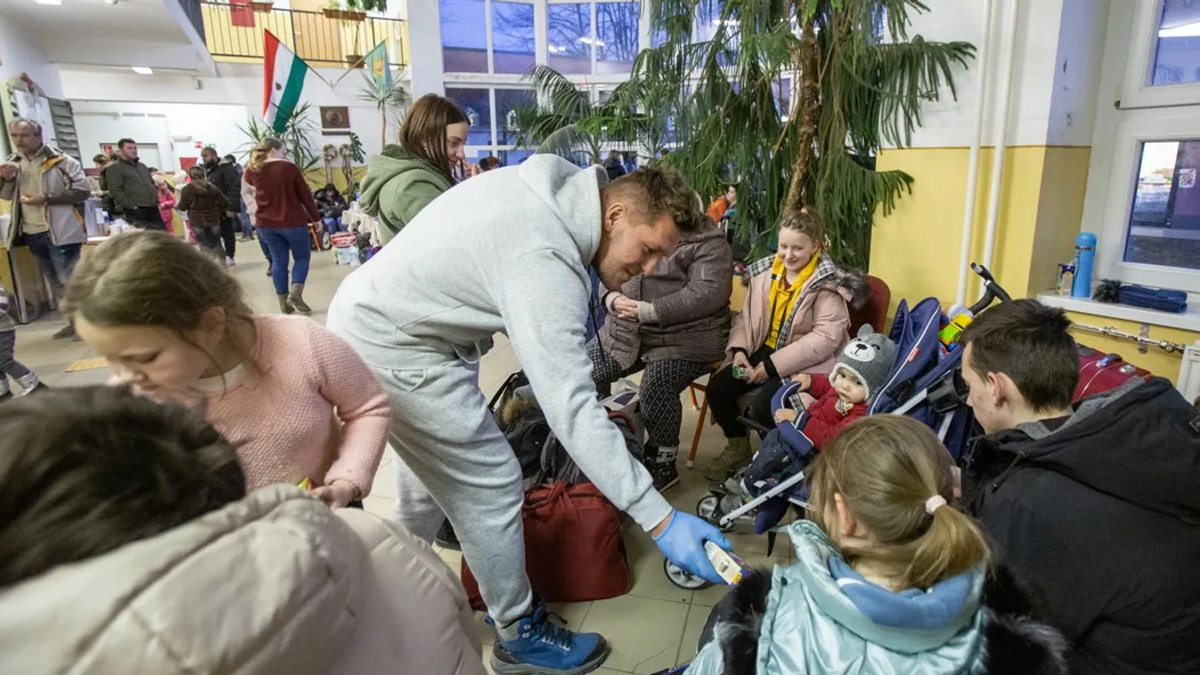 Így csal mosolyt a menekült gyerekek arcára a budapesti cég