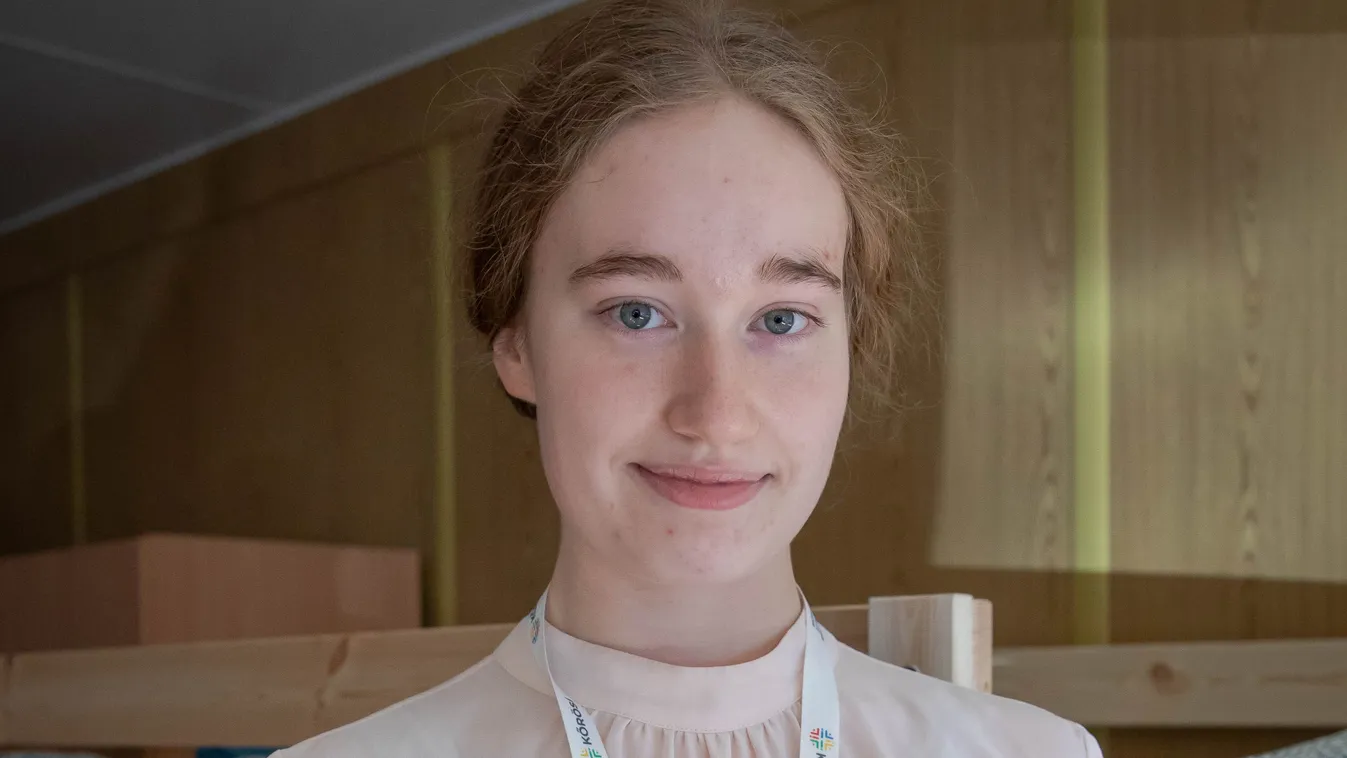 Egyedül menekült el a kijevi pokolból az ukrán diáklány