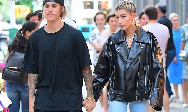 Justin Bieber And Hailey Baldwin Hold Hands As They Leave Dinner At Ciprianis In Soho