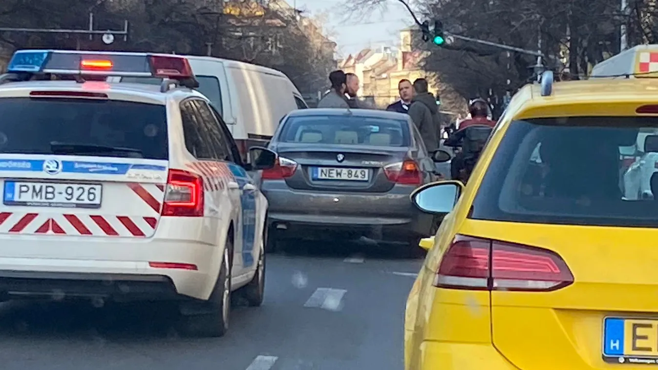 Nagy a baj Budapesten: Baleset történt a körúton