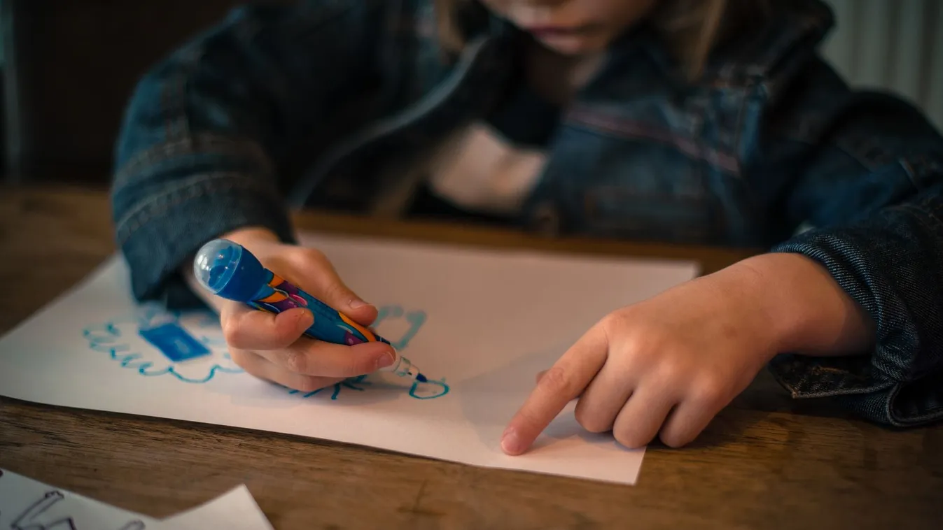 Megszakad a szív: kisgyerekek rajzolnak a háborúról – fotók