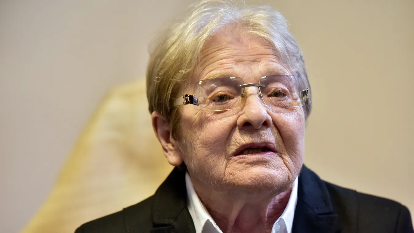 Nincs egyetértés Törőcsik Mari örökösei között