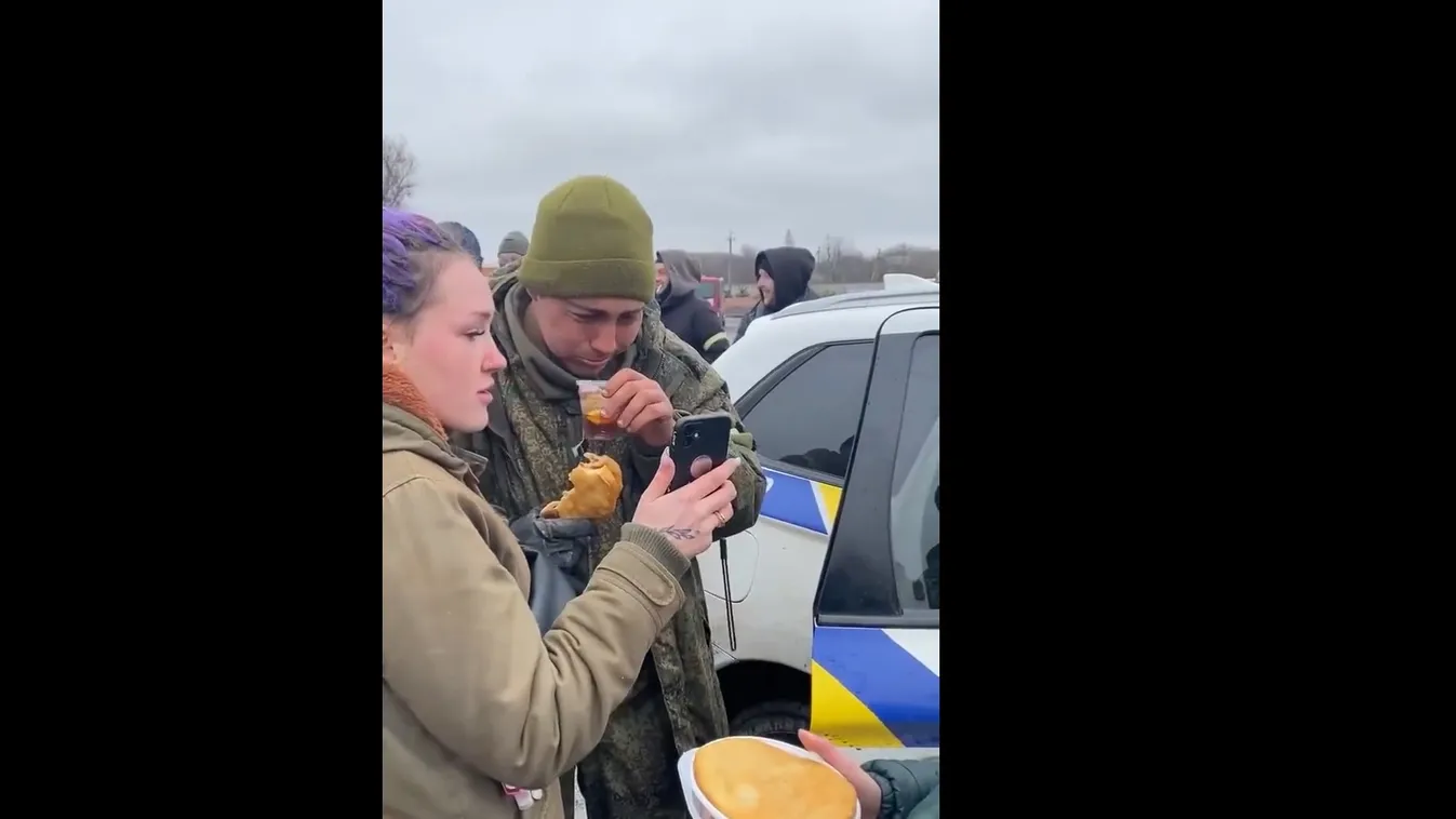 Zokogva hívta fel családját a fiatal orosz katona