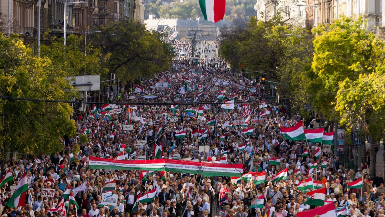 Békemenet: Mindenki hozzon magyar zászlót!