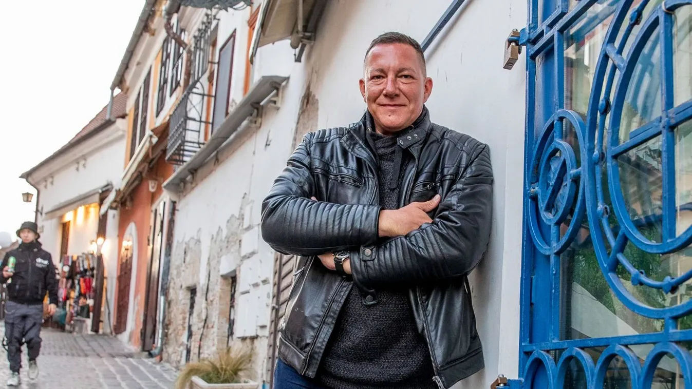 Németh Kristóf: Felébresztjük álmából a színházat