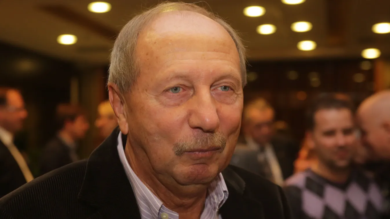 Sírás fojtogatta a magyar focilegendát