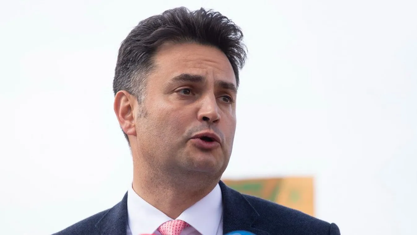 Elzárná az orosz gázt a baloldal, közben Márki-Zay embere a megfagyással viccelődik