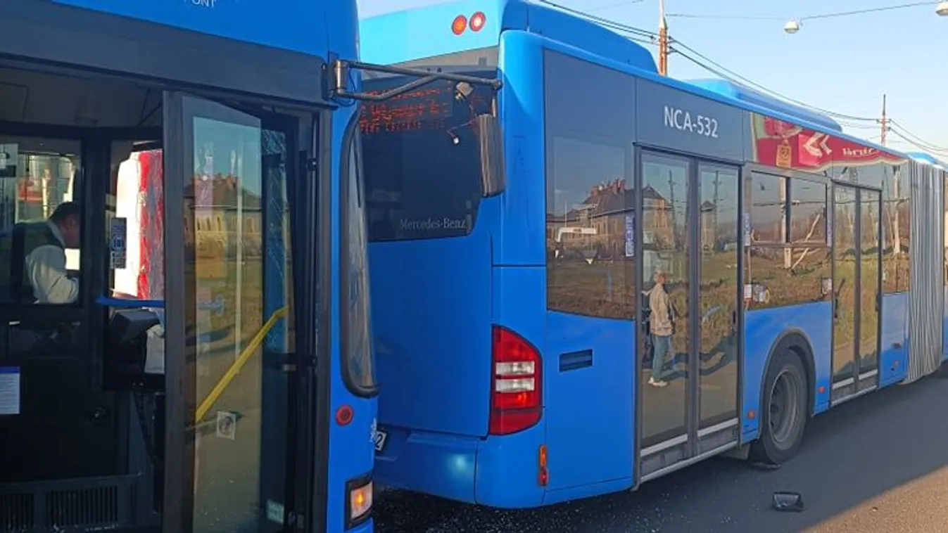 Buszok karamboloztak Budapesten, ebből óriási dugó lesz