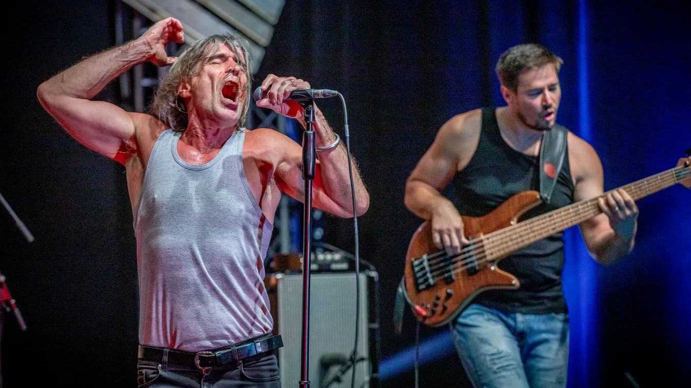 Ezt kérte rajongóitól Révész Sándor, a Piramis sztrókot kapott énekese