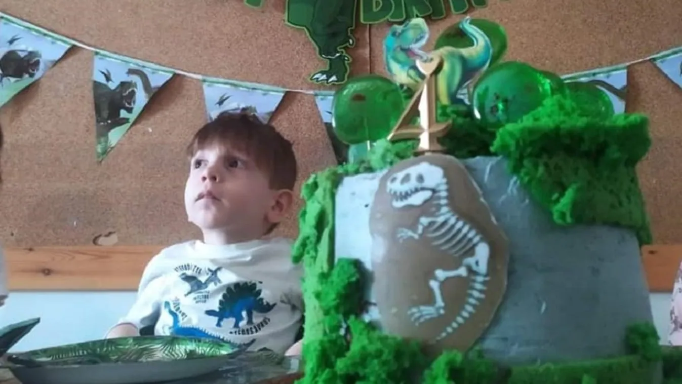 Négyéves lett a kis Zente, így ünnepelte a szülinapját