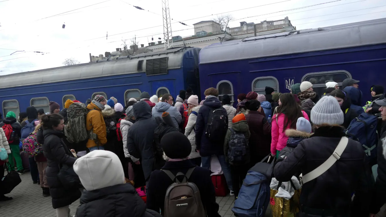 Tűzszünet az ukrán városokban, menekítik az embereket