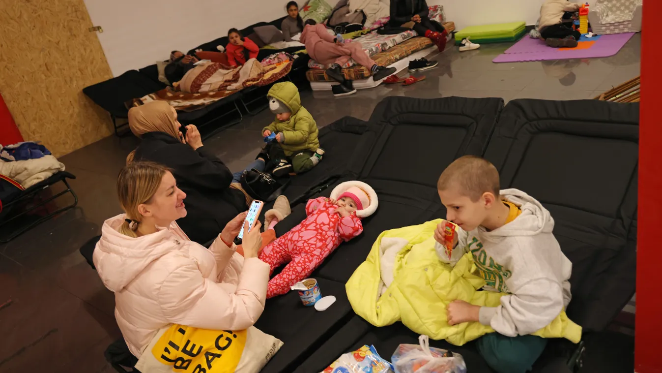 Így menekülnek el otthonról az ukrán emberek