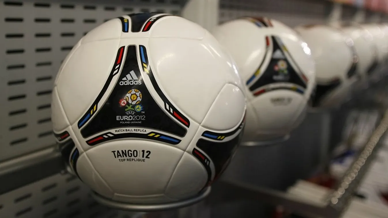 Melyik klasszis focistát rejti az álarc?