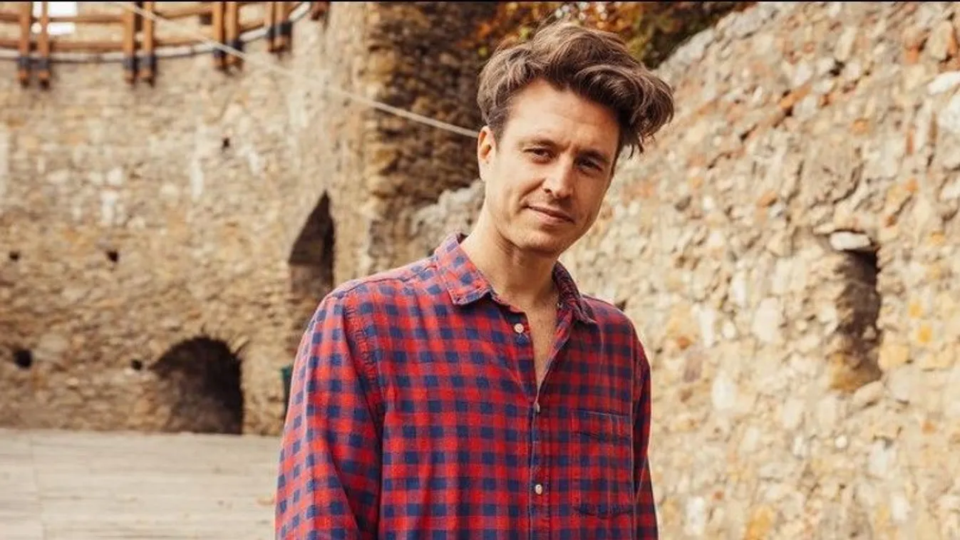 Kórházba vitték: Így van most a Vígszínház színésze