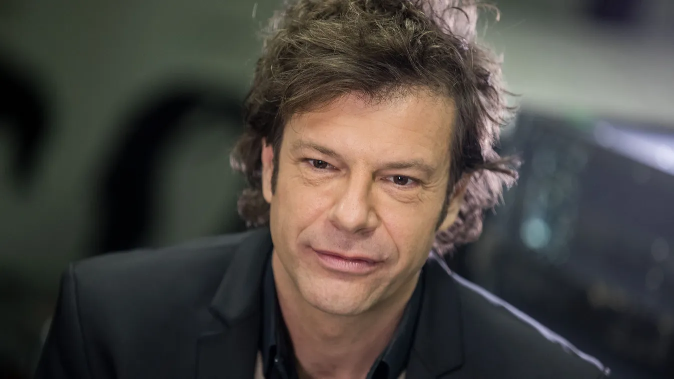 Till Attila: Romokban hever a lelkem