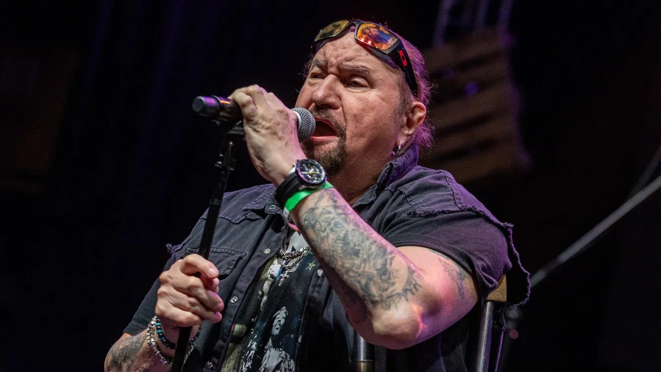 Deák Bill Gyulával nagyot fordult a világ