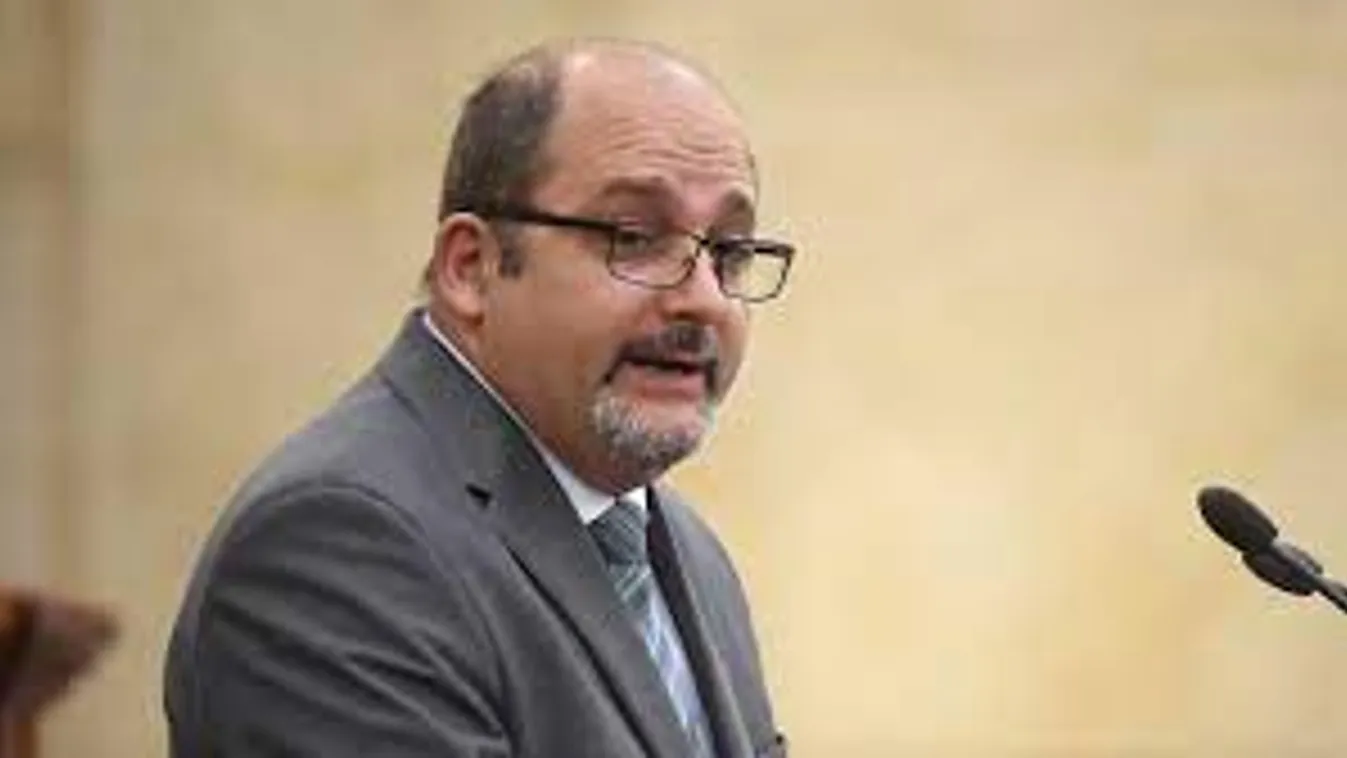 Újabb fejlemények az LMP-s politikus lakásbotrányában.