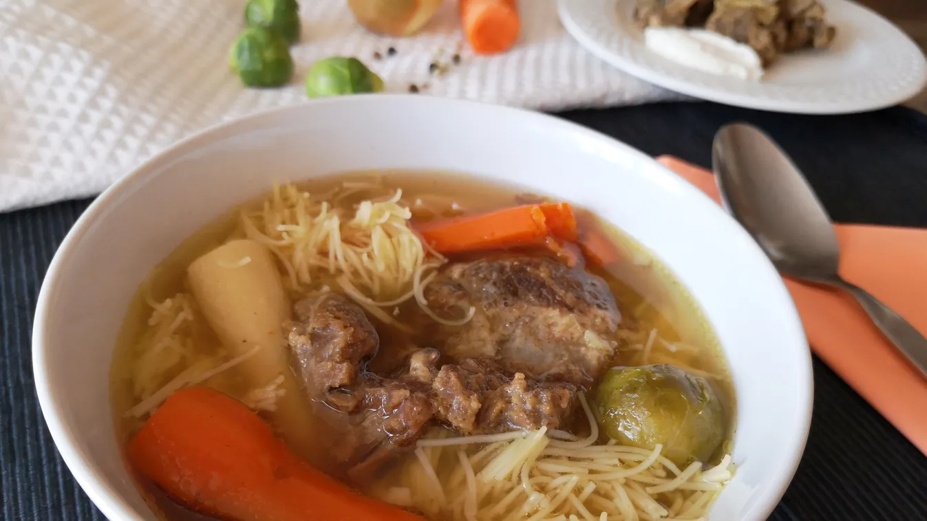 Így készül a tökéletes vasárnapi húsleves! Ezt a trükköt ismerned kell!