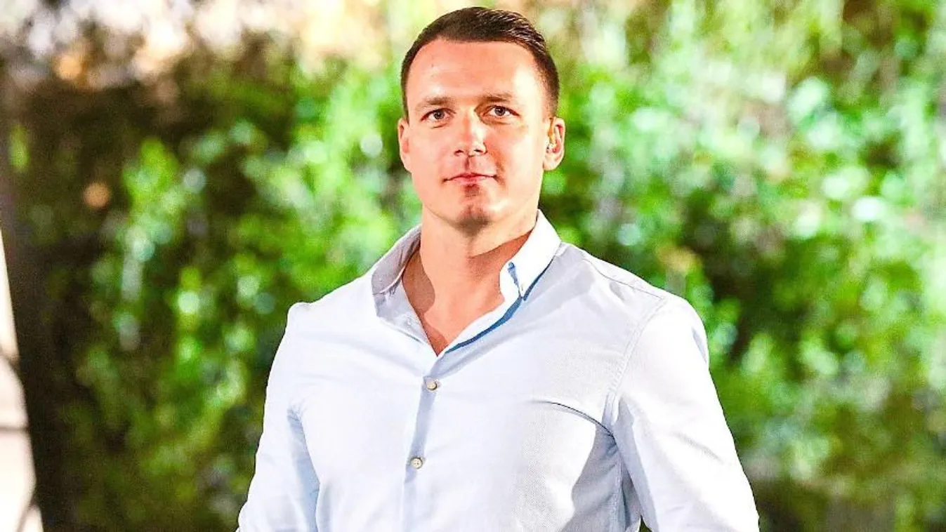 Különleges fotón az Exatlon műsorvezetője