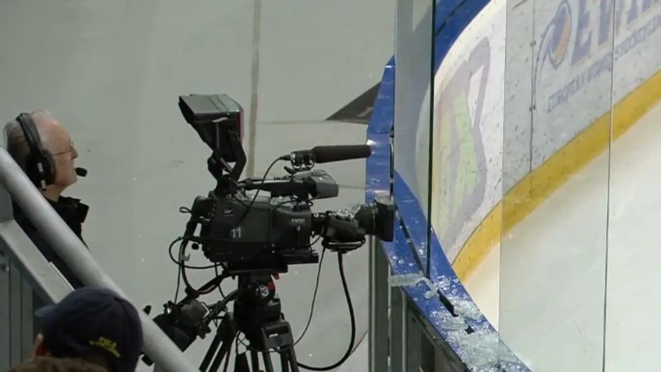 Óriási csattanás a budapesti meccsen, a kamera mindent vett - videó