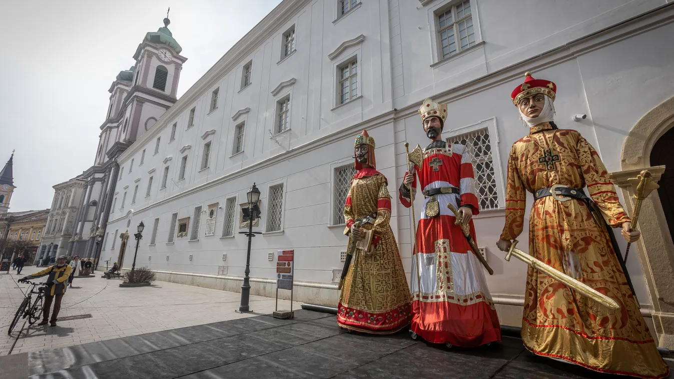 700 lelet idézi meg az Árpád-kort Székesfehérváron