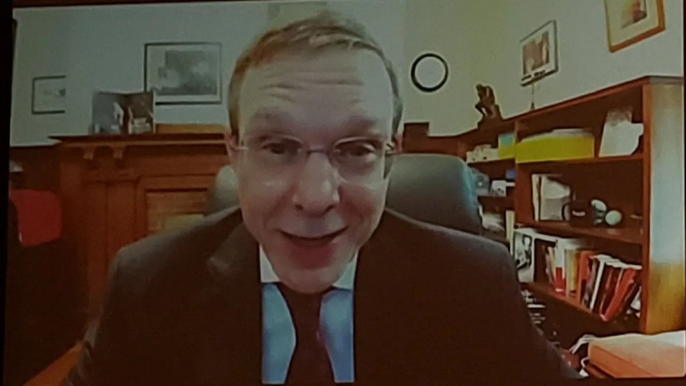 Megdöbbentő felfedezést tett a Harvard professzora