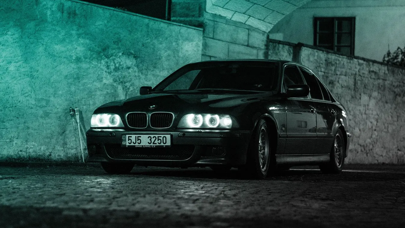 Háborúban szerzett, lopott holmikat árulnak az oroszok