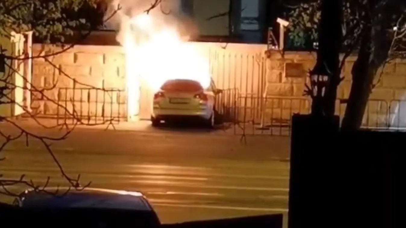 Megtámadták az orosz nagykövetséget Bukarestben