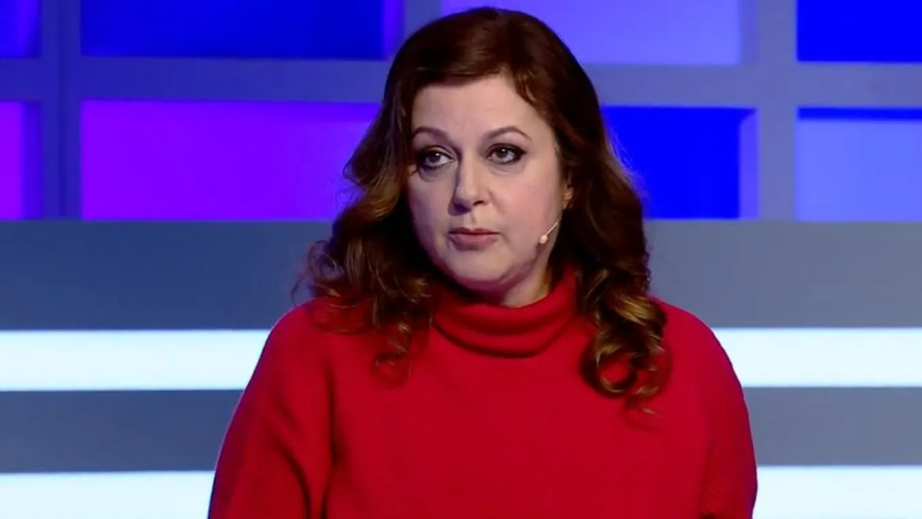 Kínos: Vécés néninek nézték Erdélyi Mónikát