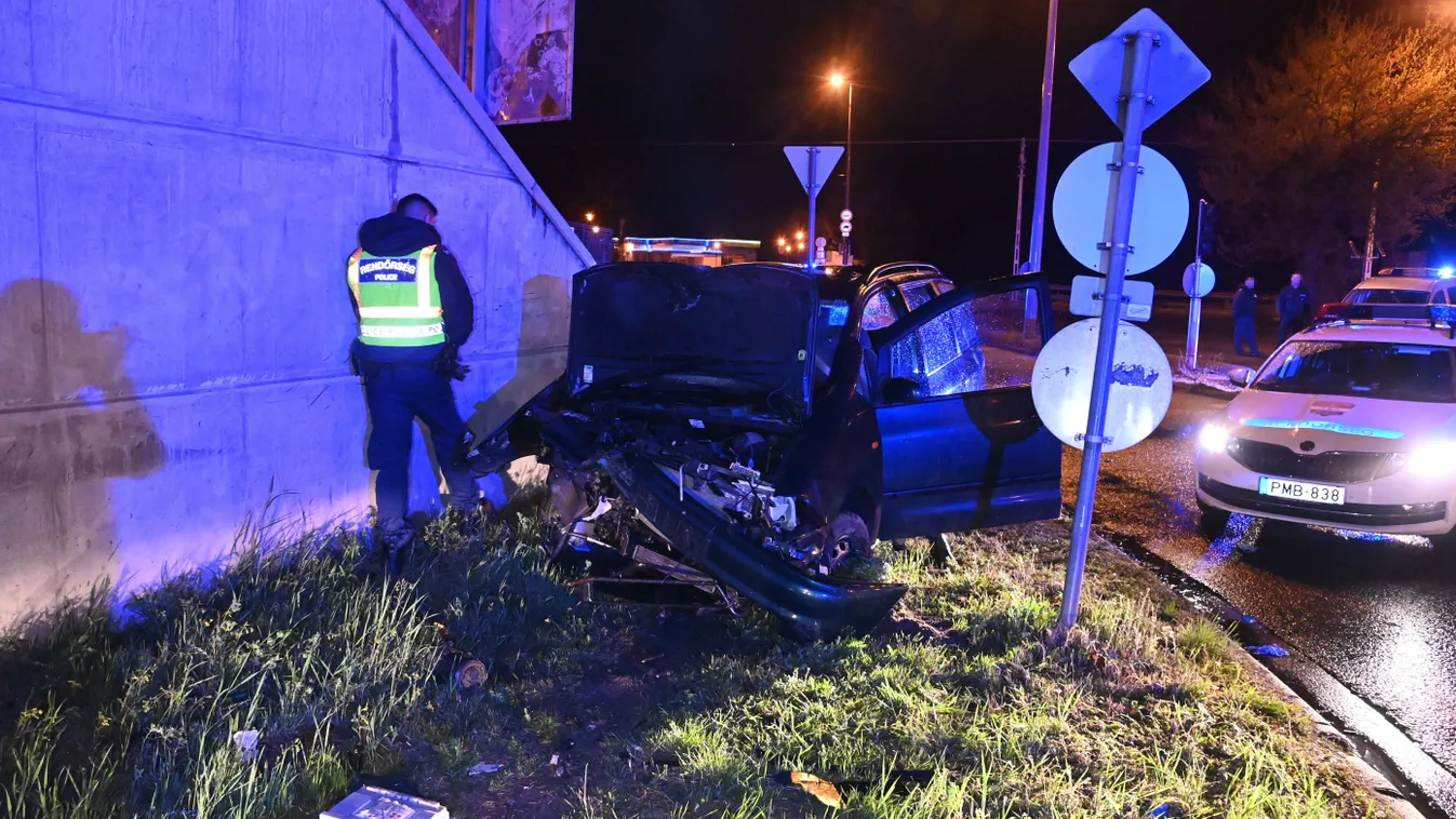 Fotók a menekülő embercsempész budapesti karamboljáról