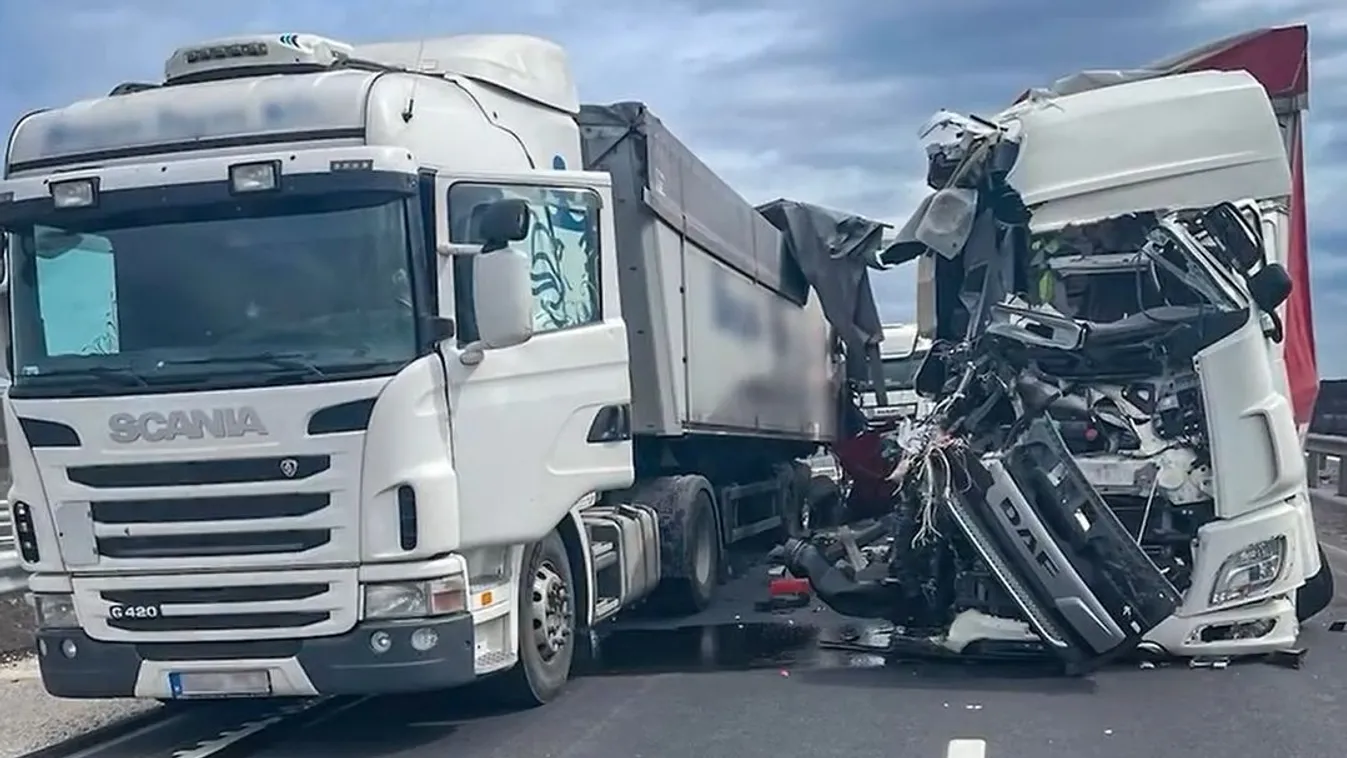 Videóra vették, ahogy egy tolató kamion okoz szörnyű baleset