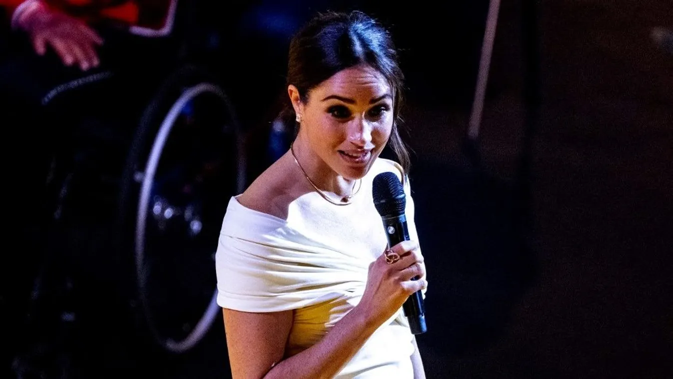 Meghan Markle nyilvánosan szégyenítette meg II. Erzsébetet