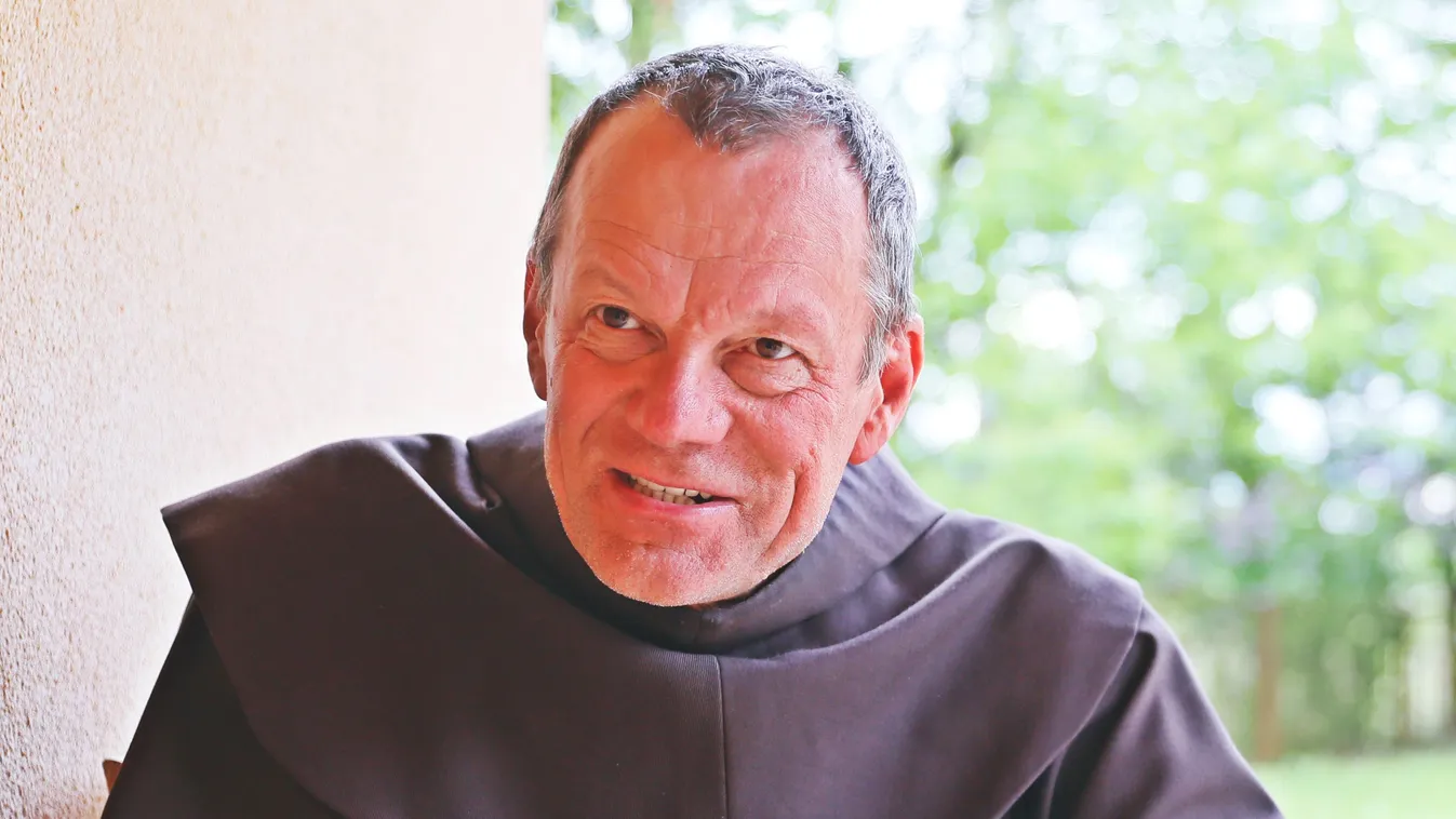 Kell ennél jobb hír?! Orosz Lóránt atya elárulta: ez a húsvét igazi üzenete
