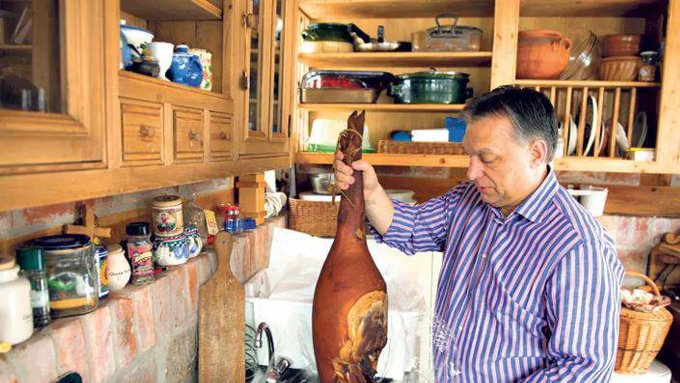 Orbán Viktor akcióban, valami nagyon készül